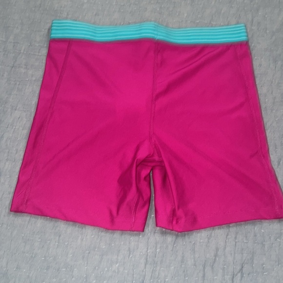 Under Armour Heat Gear Bike Shorts Medium - Picture 2 of 3